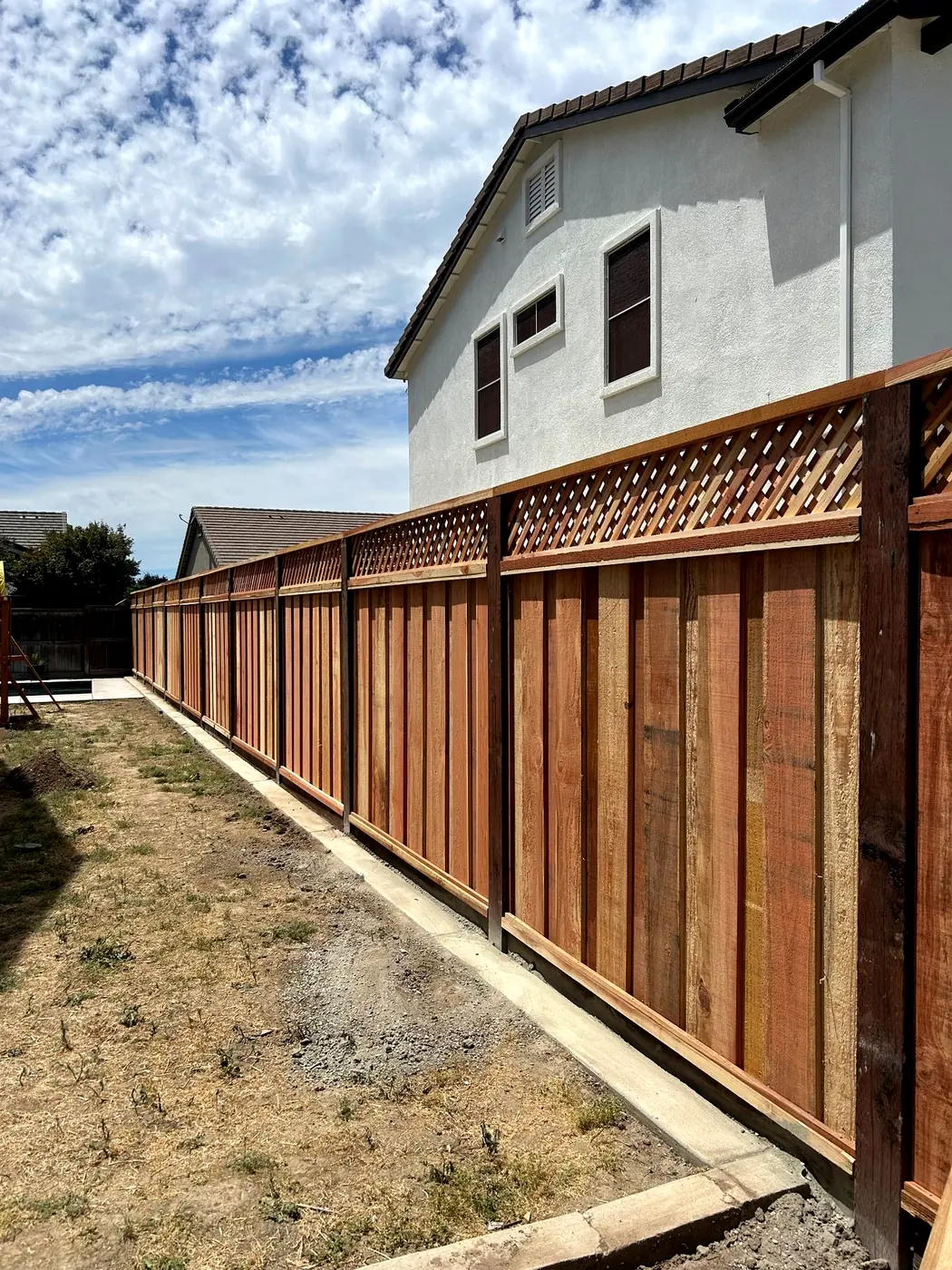 JR Fence wood privacy fence with lattice top